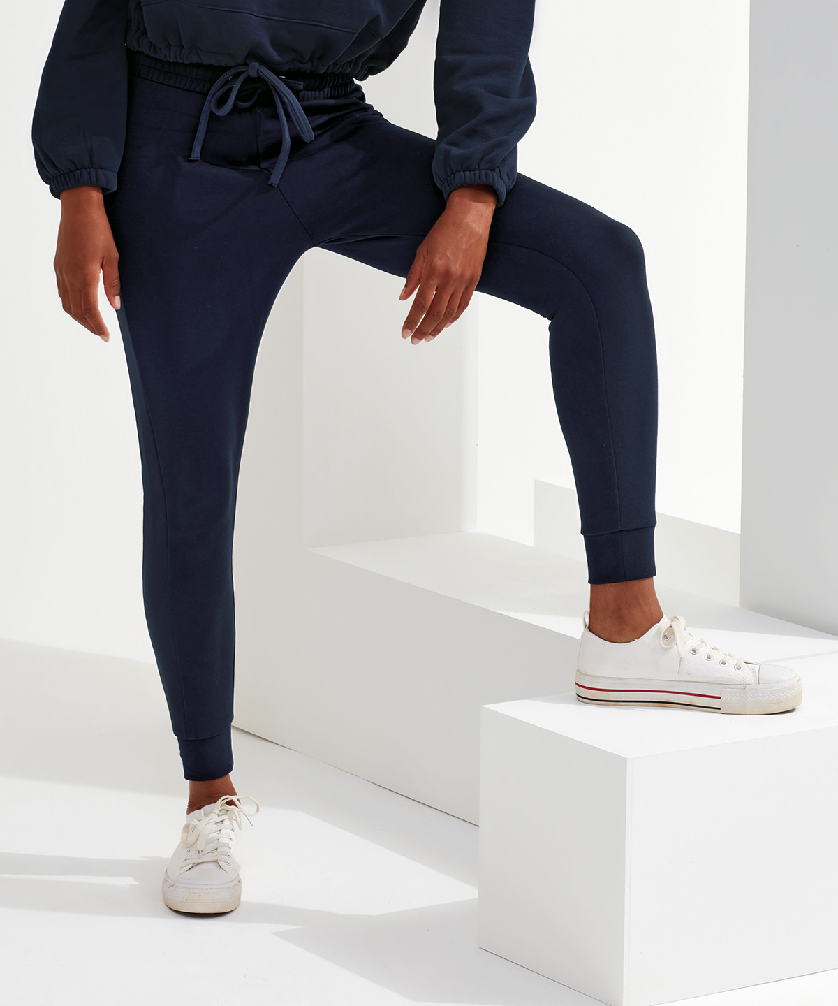 Women's TriDri? fitted joggers